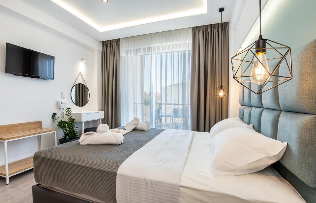 Azzurro Deluxe Apartment ลิเมนาเรีย ภายนอก รูปภาพ