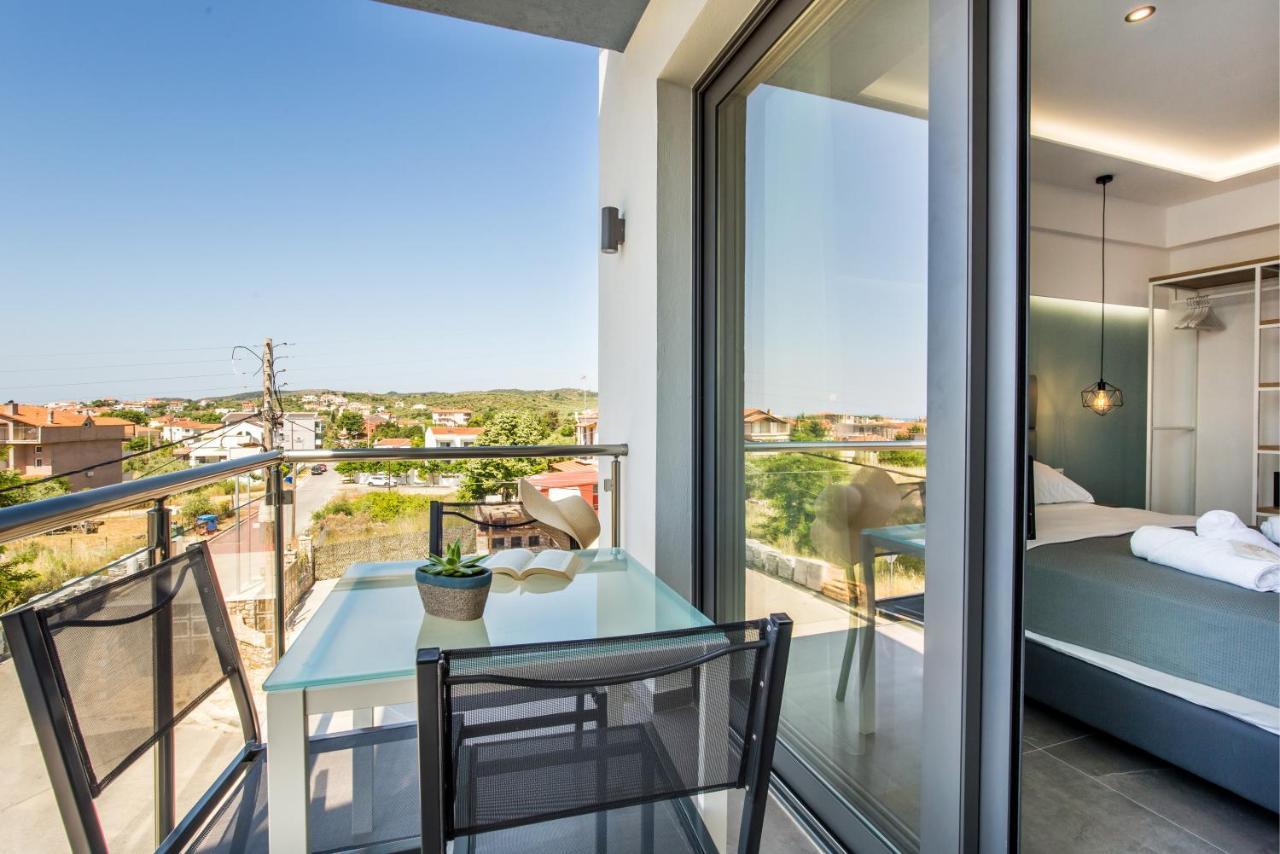 Azzurro Deluxe Apartment ลิเมนาเรีย ภายนอก รูปภาพ