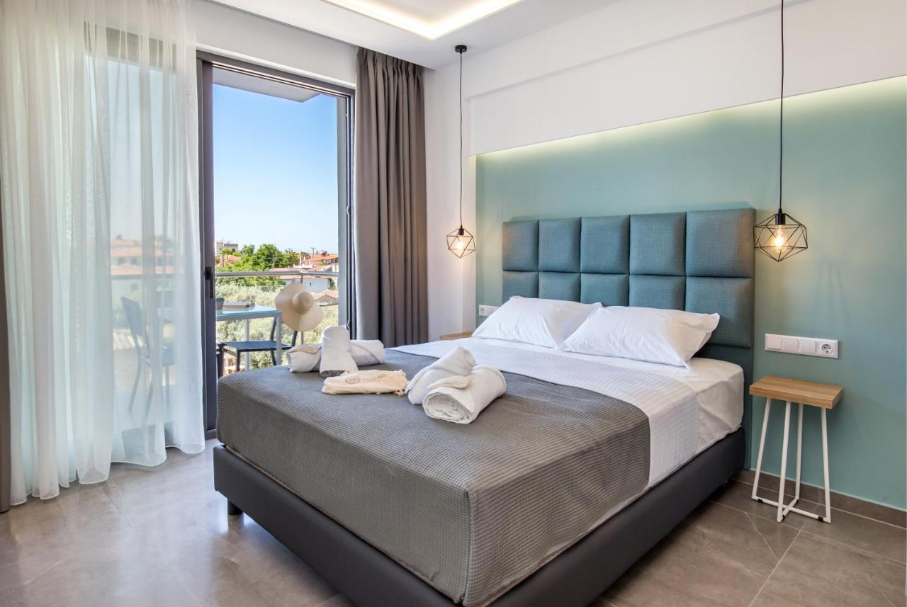 Azzurro Deluxe Apartment ลิเมนาเรีย ภายนอก รูปภาพ
